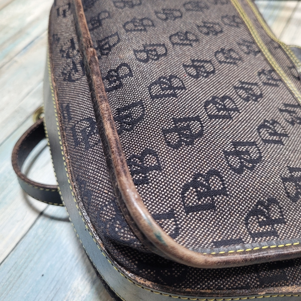 Dooney & Bourke  Flap Crossbody Purse. - Picture 12 of 16